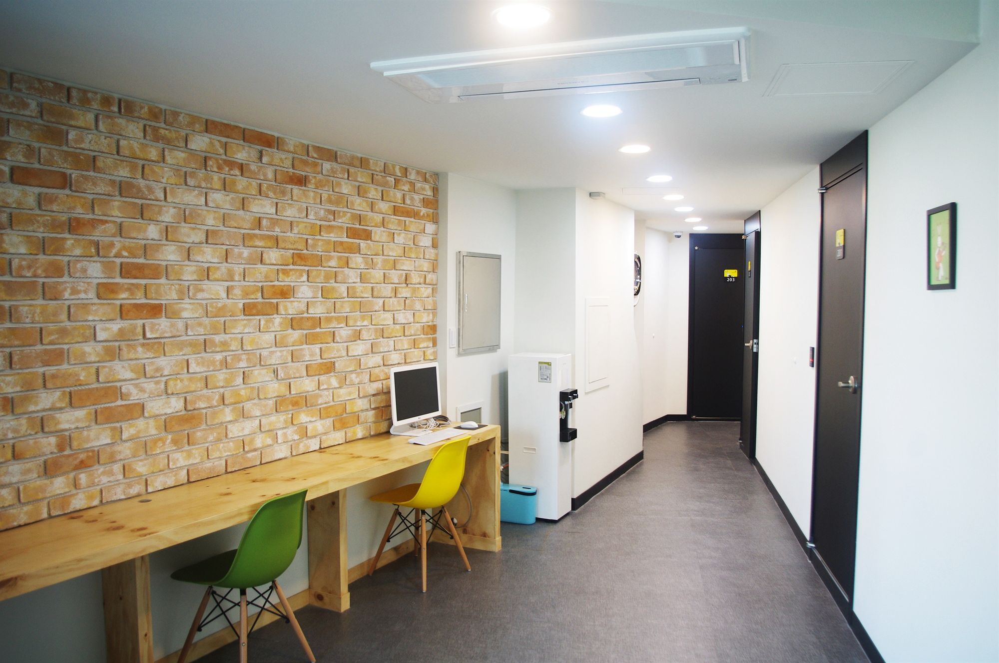 24 Guesthouse Yeosu Extérieur photo