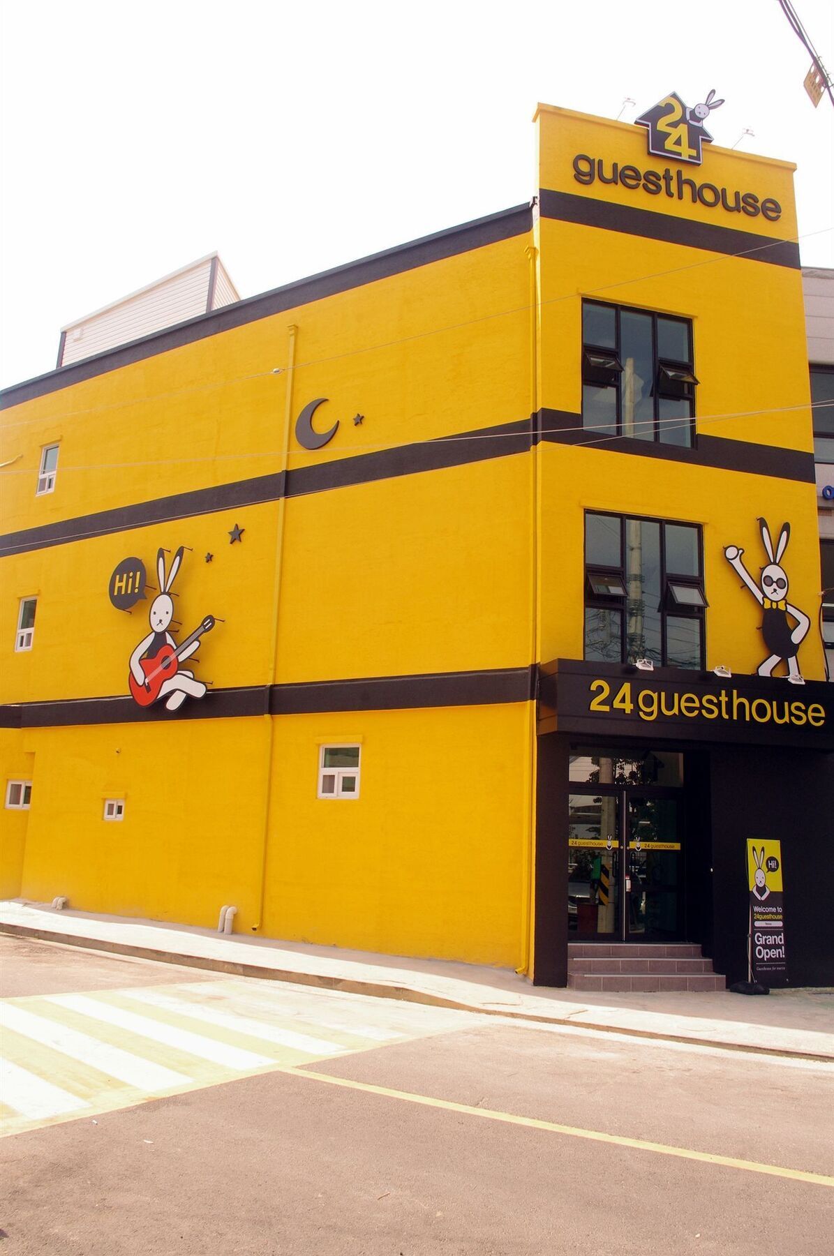 24 Guesthouse Yeosu Extérieur photo