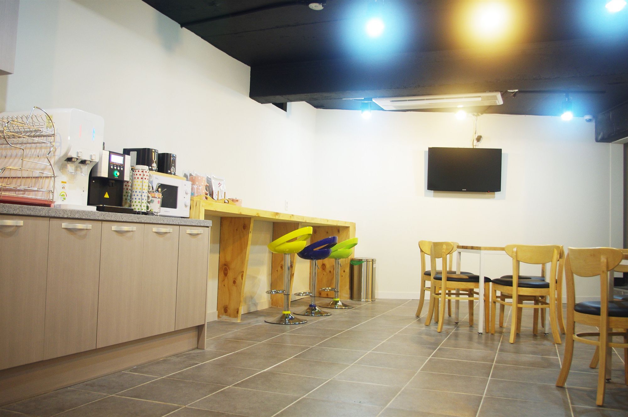 24 Guesthouse Yeosu Extérieur photo