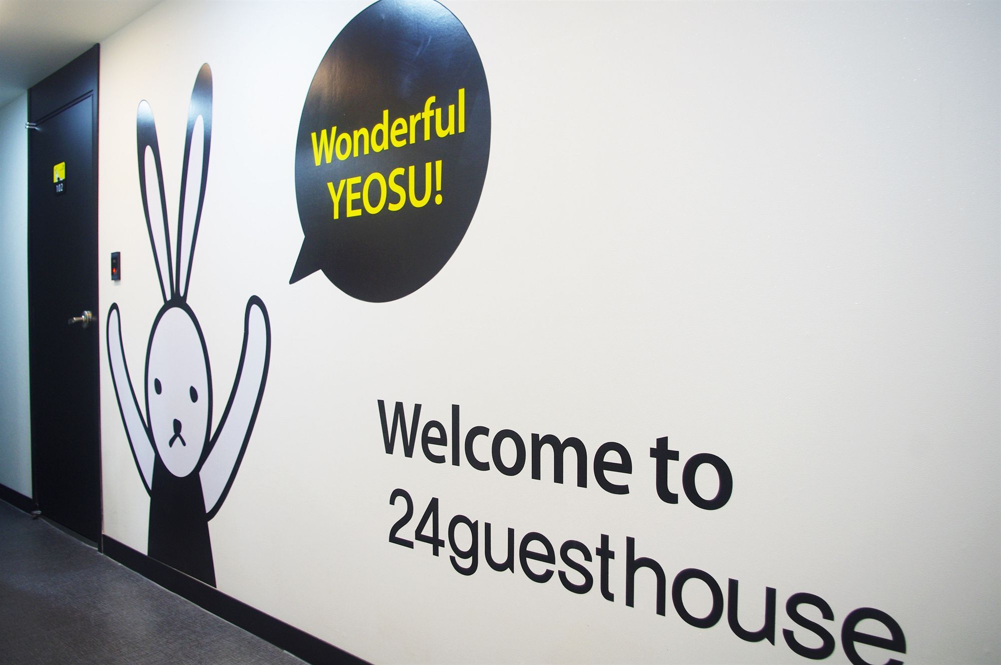 24 Guesthouse Yeosu Extérieur photo