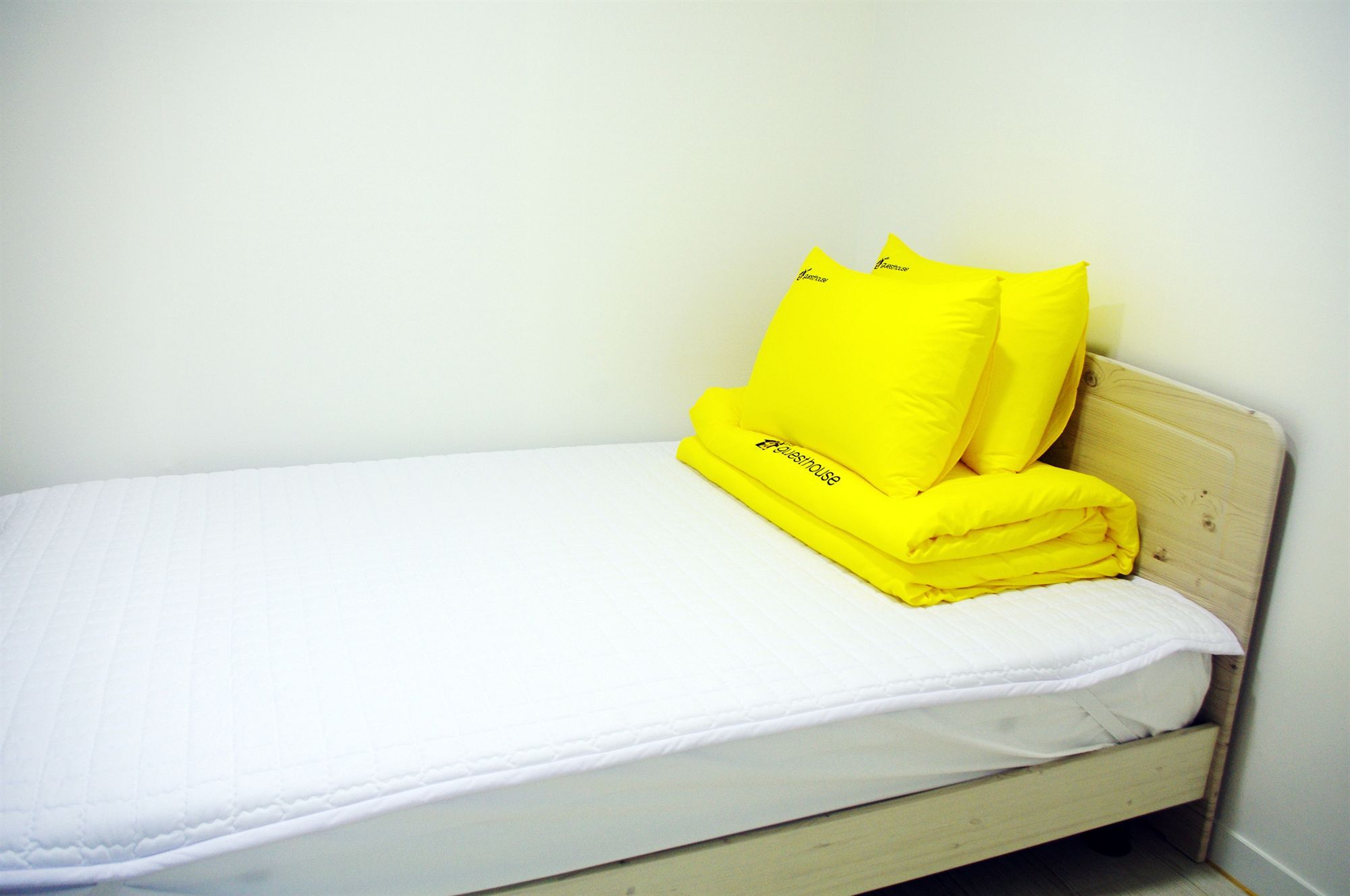 24 Guesthouse Yeosu Extérieur photo